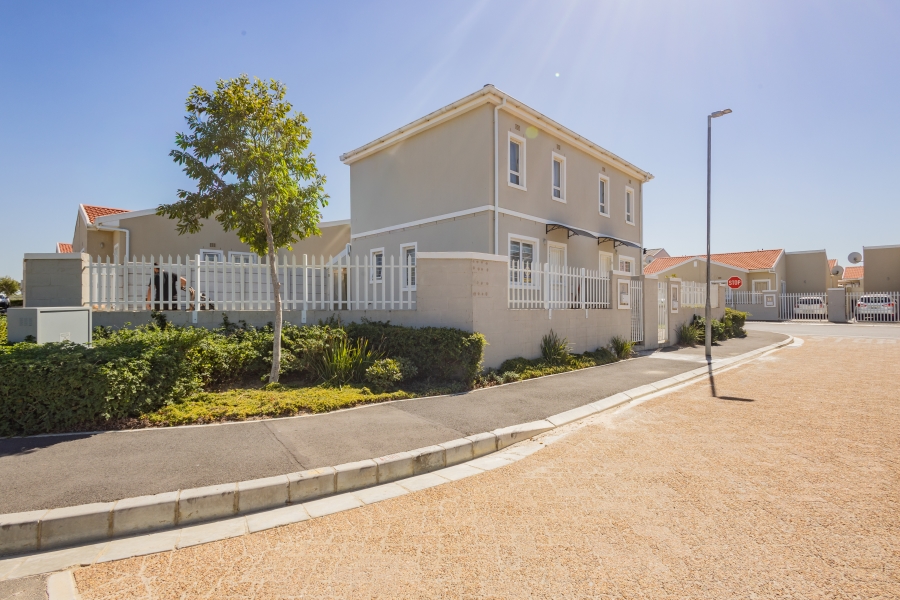 2 Bedroom Property for Sale in Rivergate Western Cape